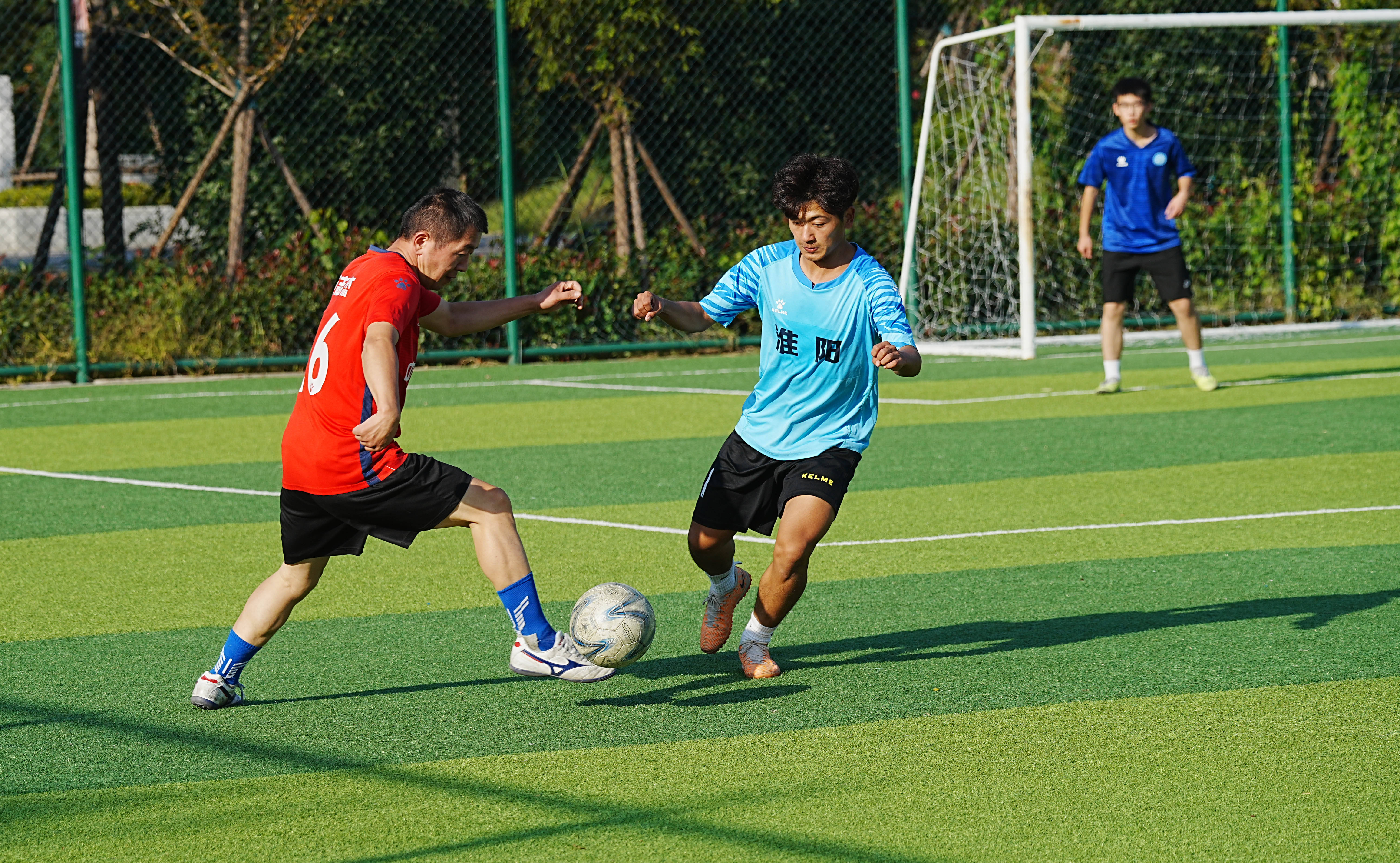 关于城市足球联赛激烈角逐,打造全民健身新生态的信息 关于城市足球联赛激烈角逐,打造全民健身新生态的信息