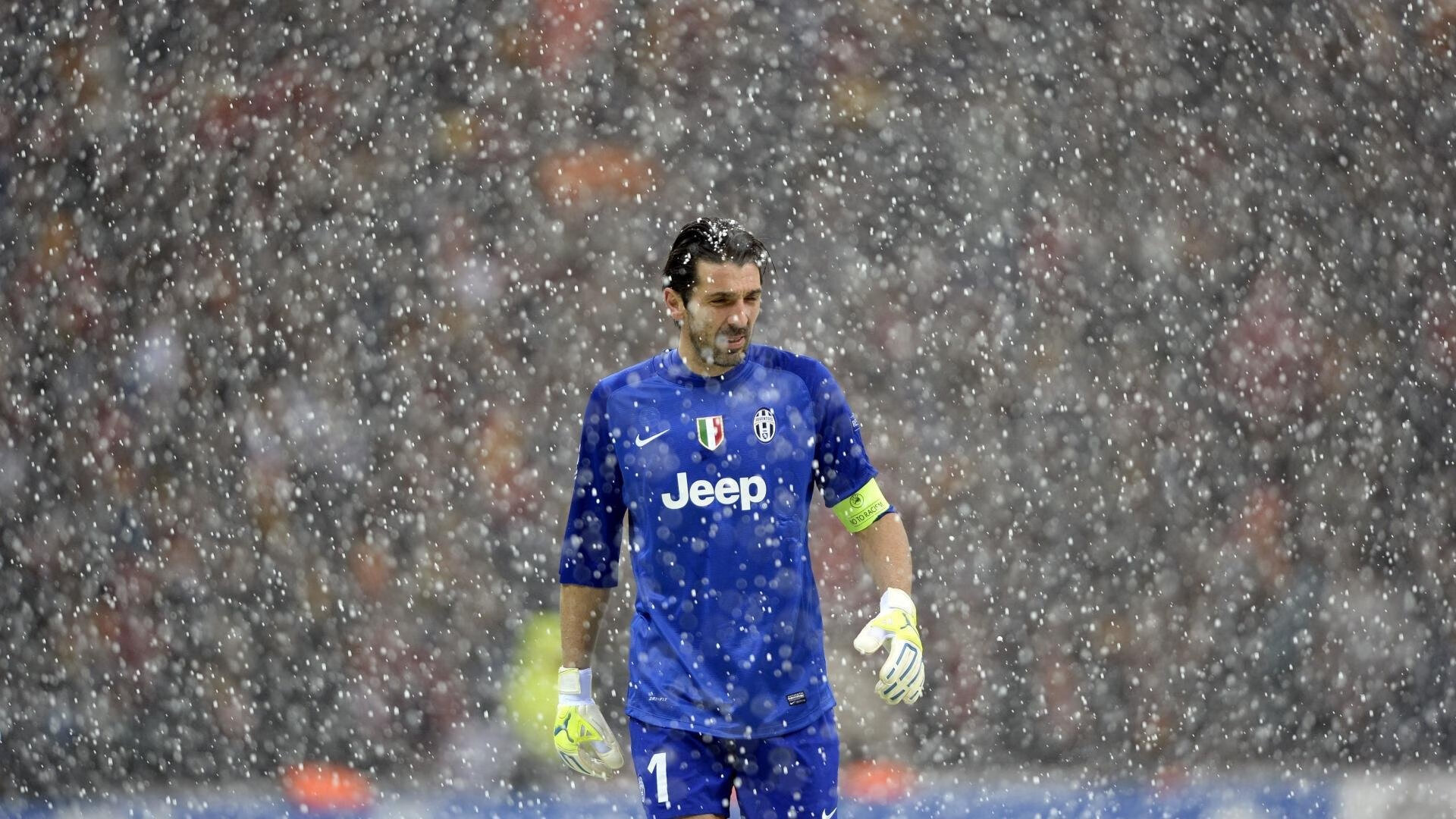 leyu乐鱼体育综合-“中国足球+文化创意”产业融合创新推动行业转型升级，振兴中国足球产业的设计方案