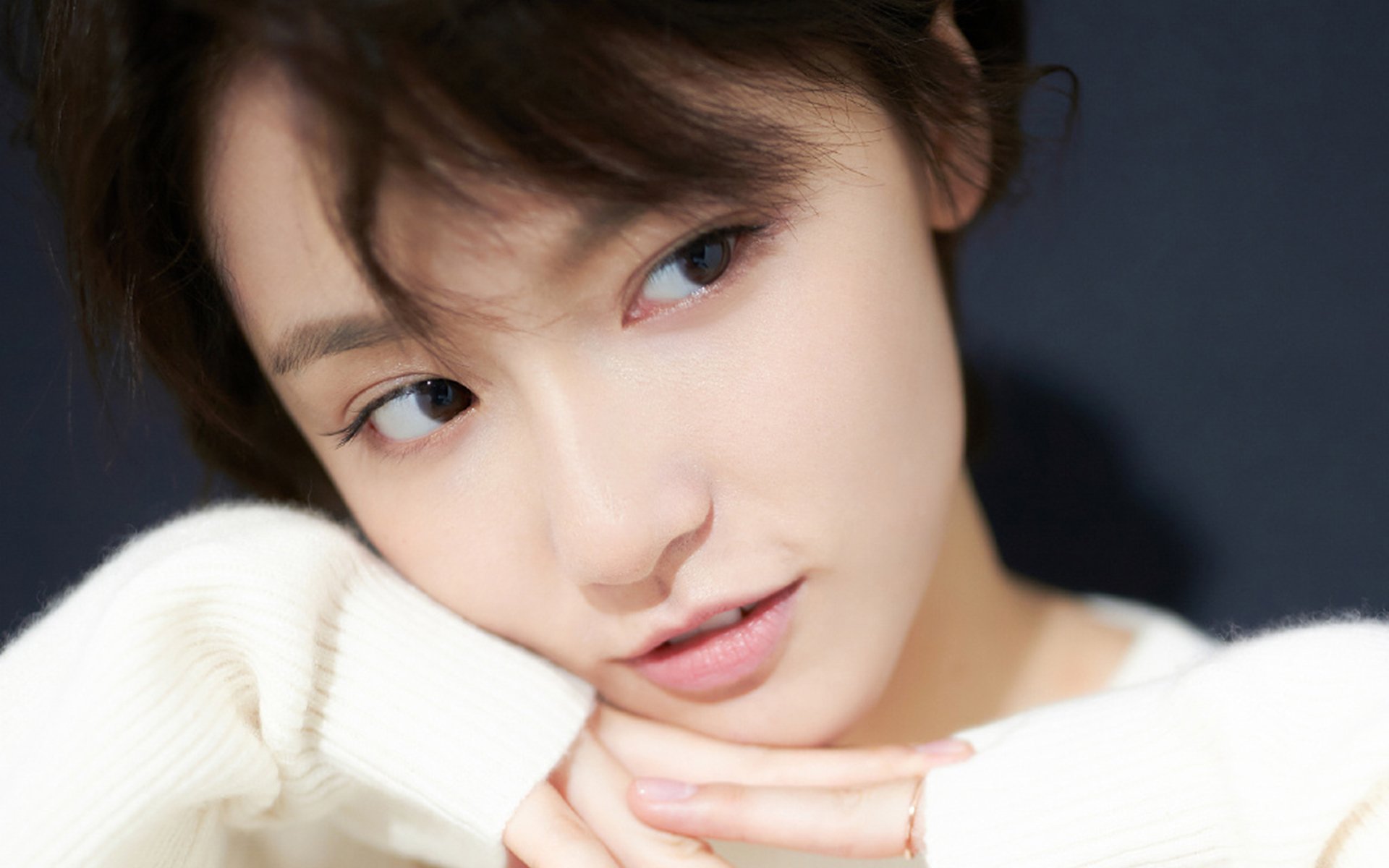 后场突袭:精彩快攻引爆全场,后场百科