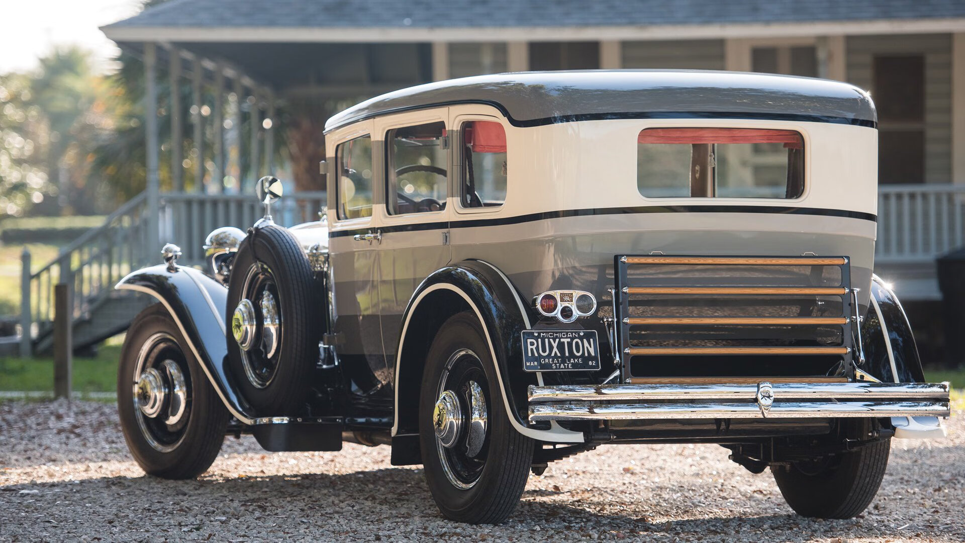 乐鱼娱乐app-足球运动康复体系对标国际化标准，足球恢复性训练教案