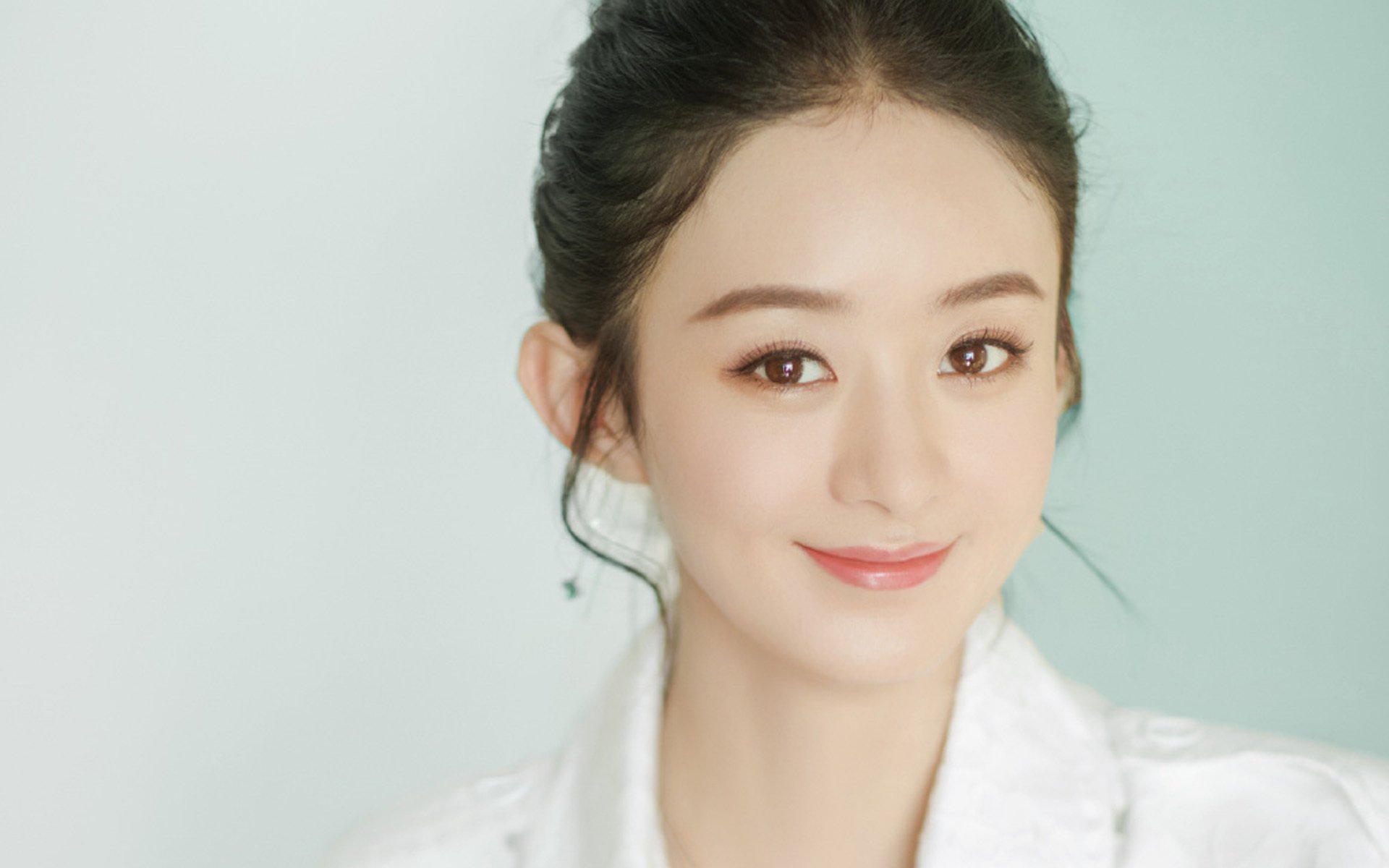 维拉开局高压打破僵局控制比赛节奏,维拉阵型