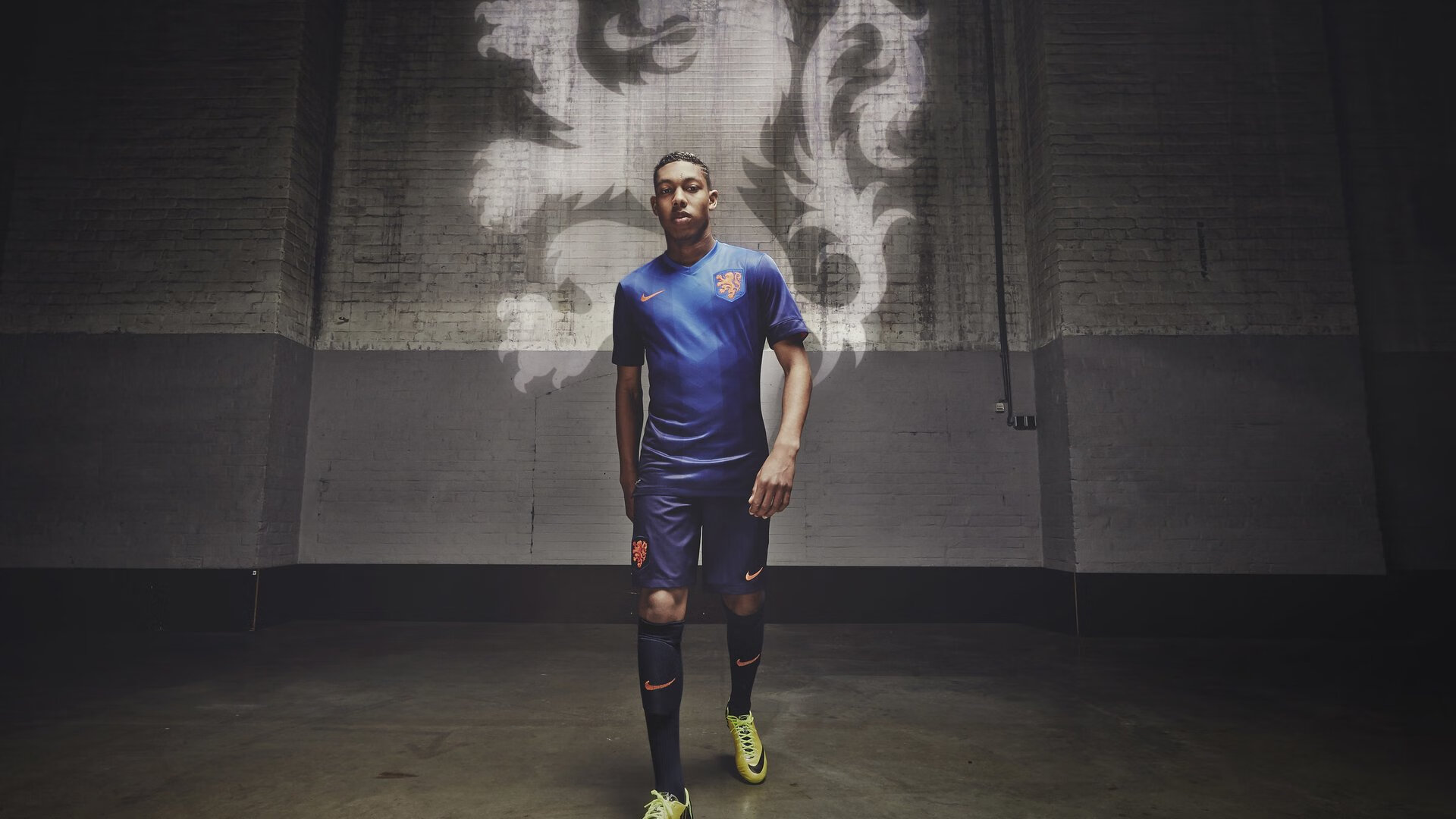 中外明星彩虹篮球巡演点亮全国,促进青少年交流,彩虹上篮